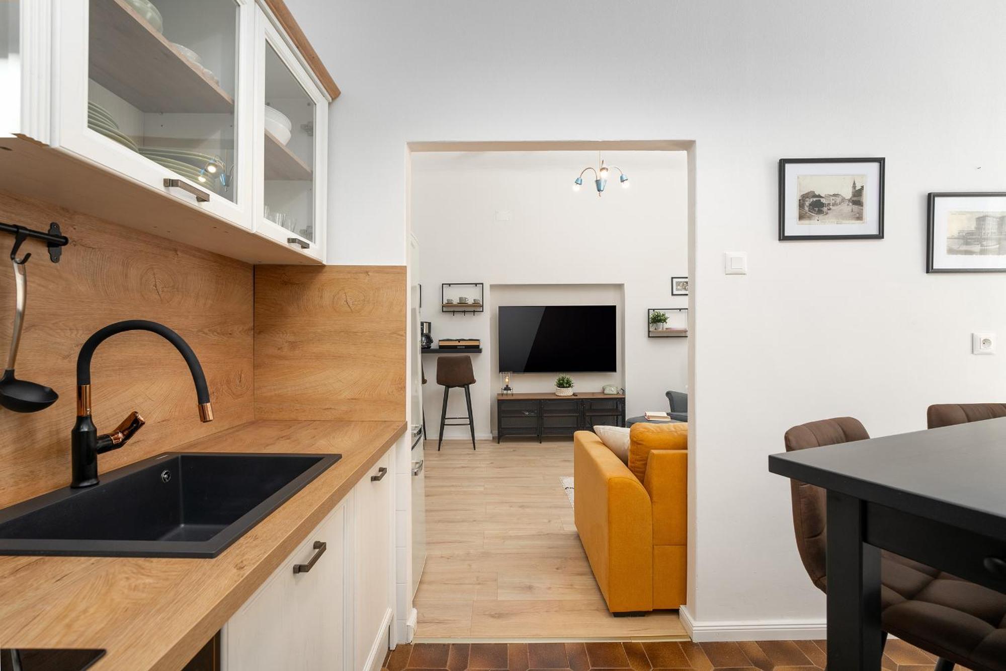 Romeo And Juliet Apartment With Balcony And Sea View Пореч Екстериор снимка